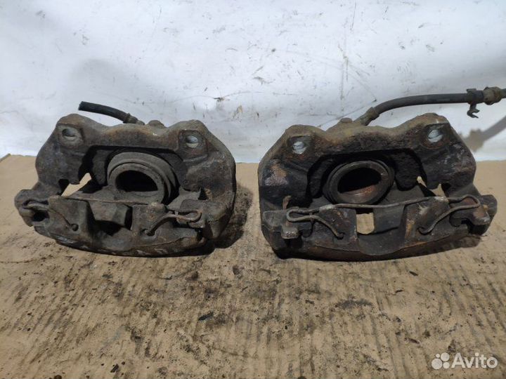 Суппорт тормозной передний Opel Zafira B, Astra H