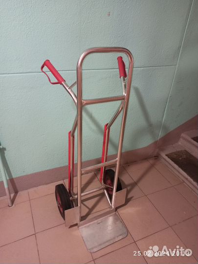 Аренда грузовой тележки