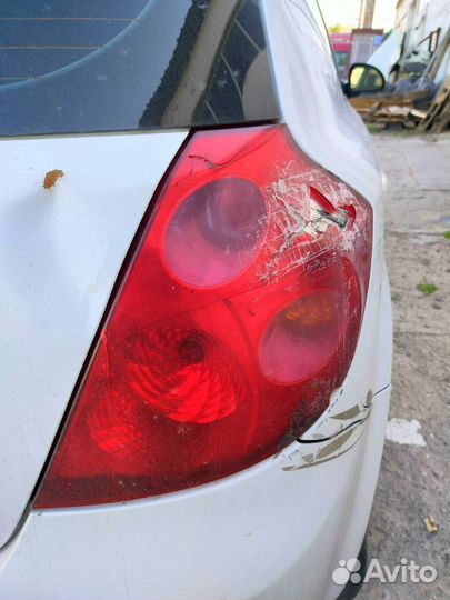 Фонарь задний правый kia ceed