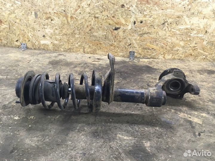 Стойка подвески передняя правая Daewoo Nexia седан