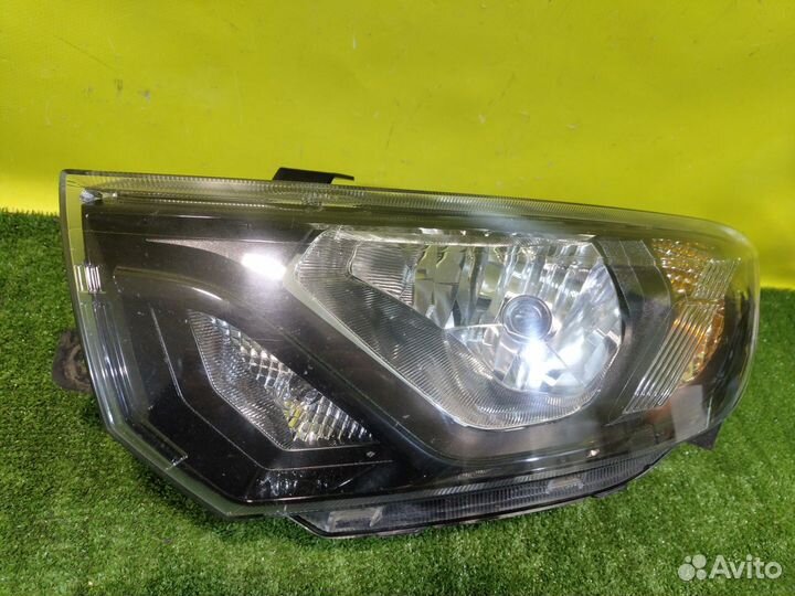 Фара левая LADA Granta FL 2018