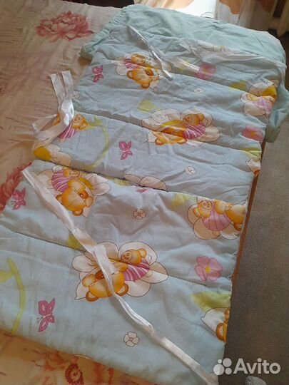 Бортики в детскую кроватку