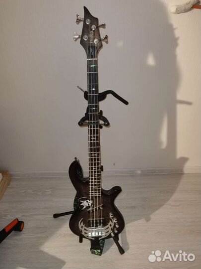 Бас гитара Traben Array Attack 4