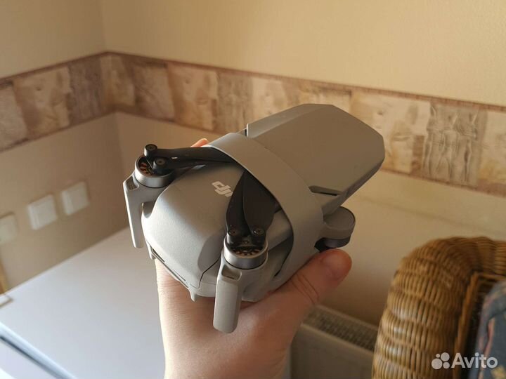 Квадрокоптер DJI Mini 2