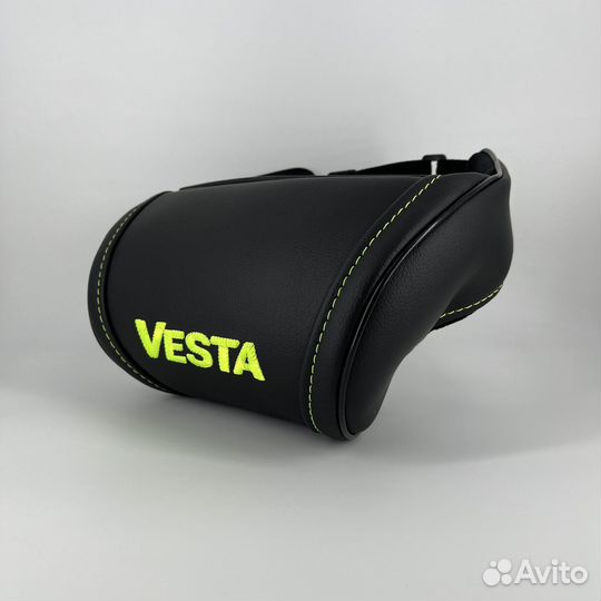 Автомобильная подушка на подголовник LADA Vesta