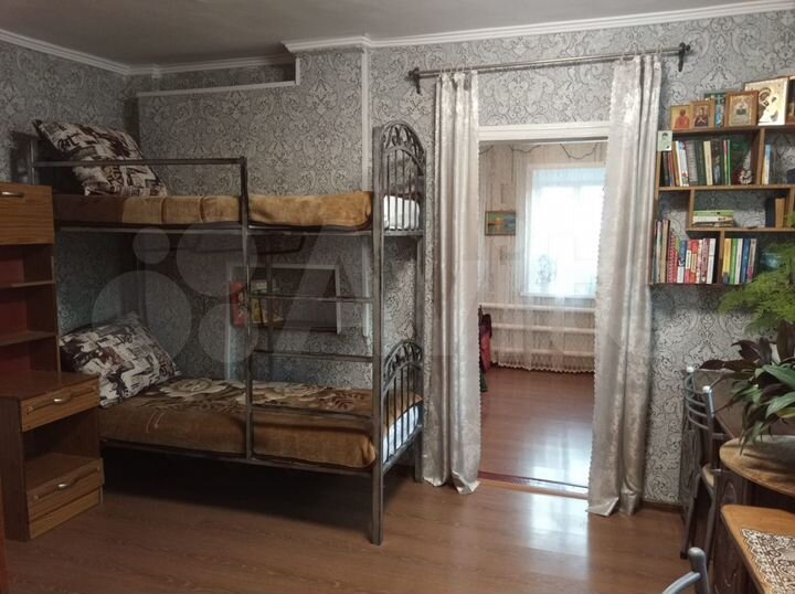 Дом 32 м² на участке 8 сот.