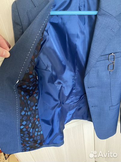 Пиджак для мальчика 128