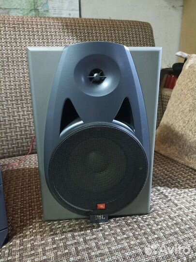 Музыкальный центр JBL