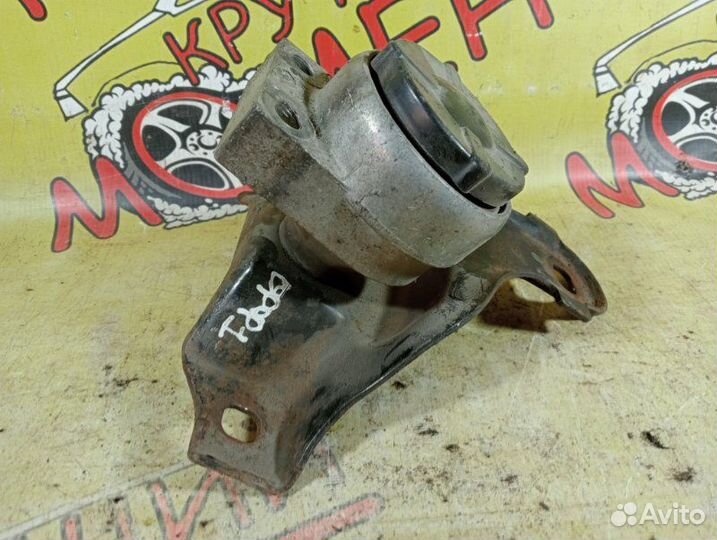 Кронштейн двигателя Ford Focus 1 I седан 1.8 2002
