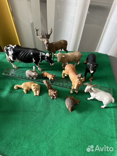 Фигурки животных schleich разные