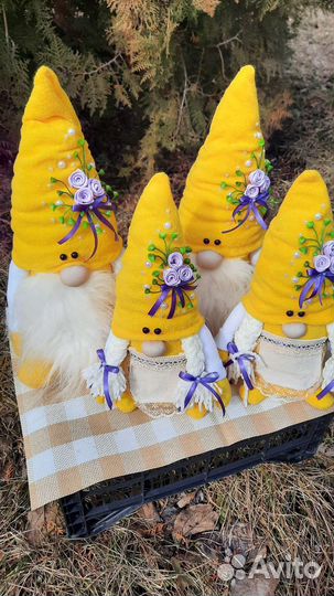 Весенние гномы