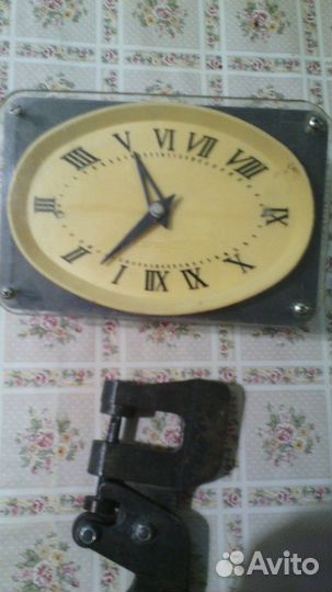 Старинный инст-мент и Часы мех. Маяк. СССР