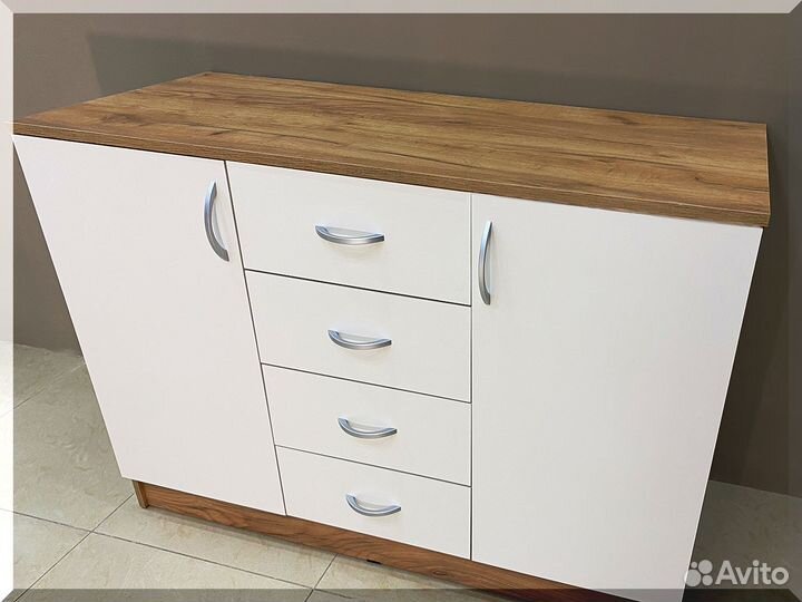 Комод с ящиками
