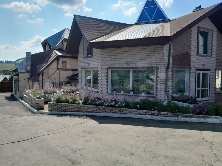 Коттедж 546 м² на участке 40 сот.