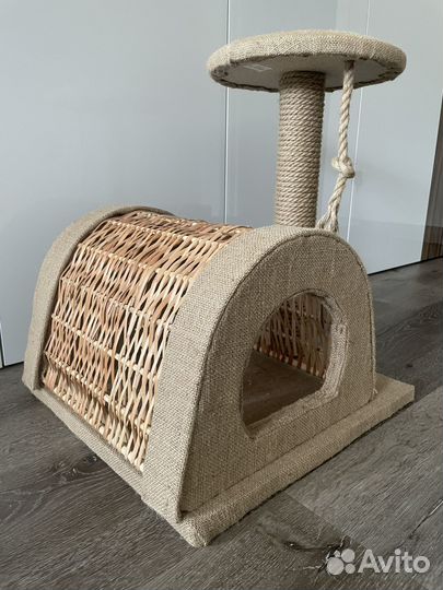 Домик для кошки с когтеточкой