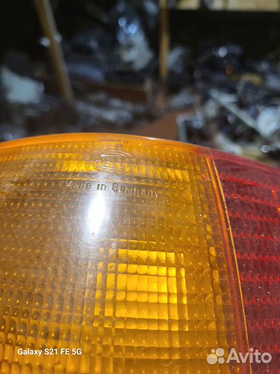 Фонарь задний левый ауди 80 б3 hella