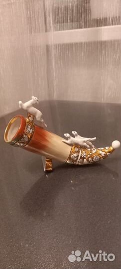 Статуэтка фарфоровая 