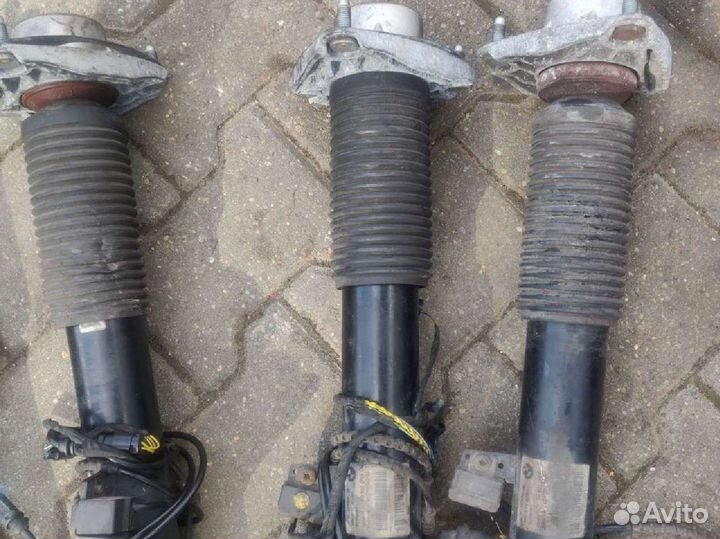 Амортизатор правый левый задний