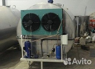 Танк охладитель молока закрытого типа 1000л г621