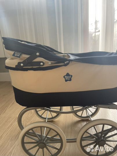 Коляска для кукол