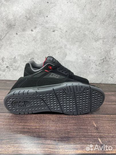 Кроссовки dc shoes дутышки stag black