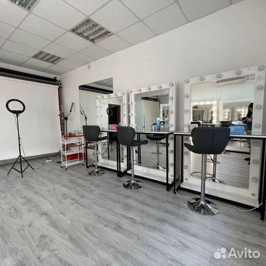 Аренда мест визажиста, стилиста, бровиста