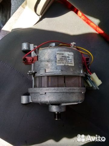 Ремонт холодильников Ремонт стиральных машин