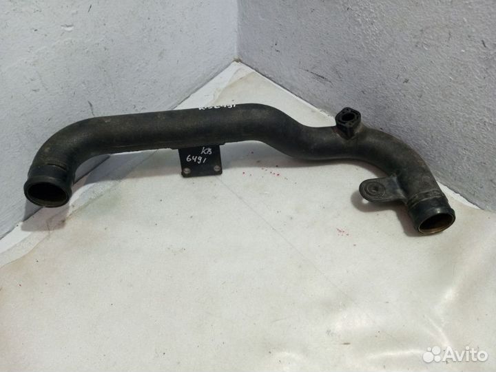 Патрубок воздушный volkswagen passat B5