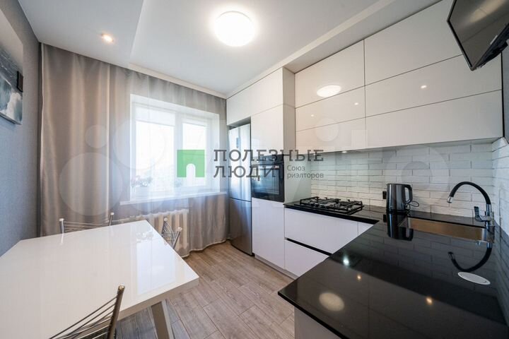 4-к. квартира, 81,6 м², 7/10 эт.