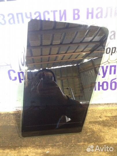 Стекло двери задней левой (форточка) Kia Sportage