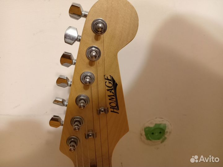 Электрогитара