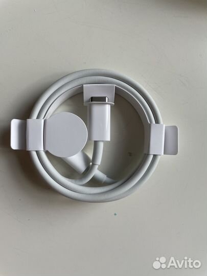 Оригинальная зарядка на iPhone новая