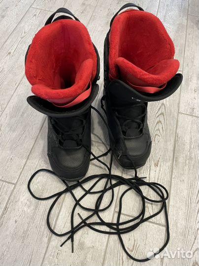 Сноубордические ботинки 46р