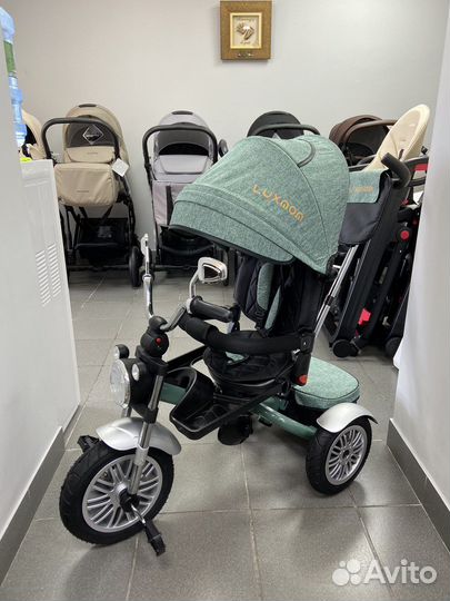 Трехколесный велосипед с родительской ручкой