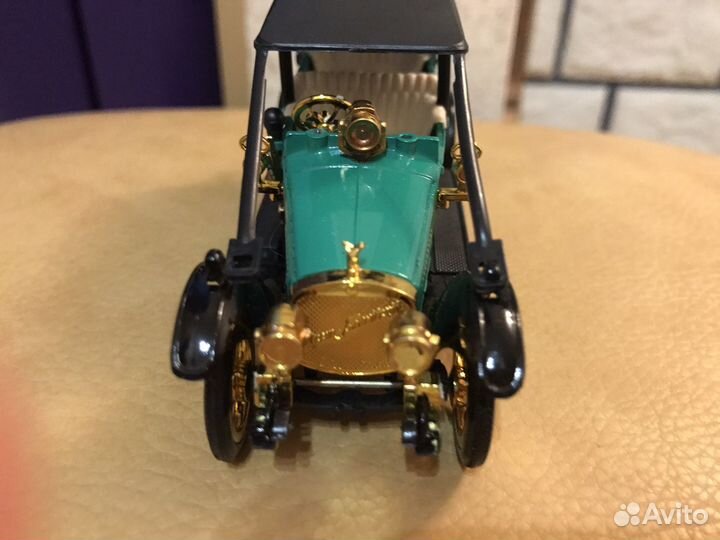 Моделька Руссобалт,1:43 (ussr)