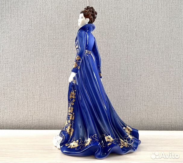 Royal Worcester. Статуэтка Royal Worcester