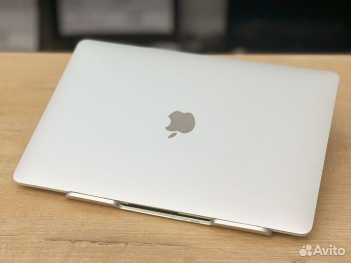 Топовы MacBook Air 13 M1 16 RAM/ 1000 Gb SSD