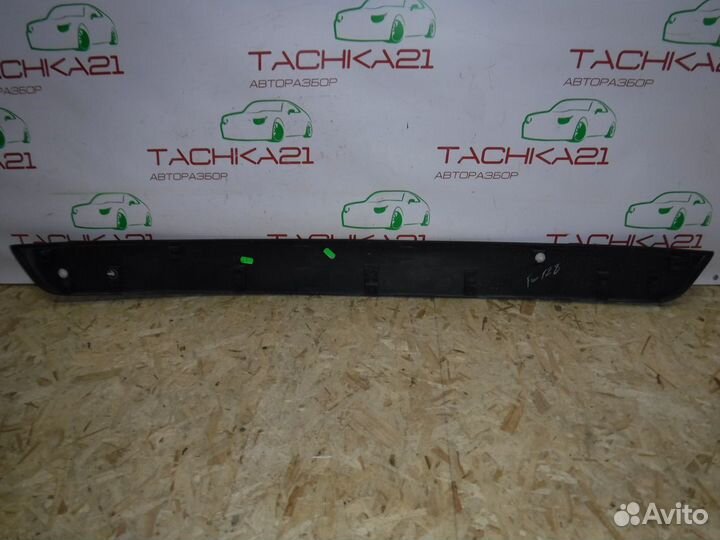 Накладка крышки багажника toyota Rav 4 (2018+)