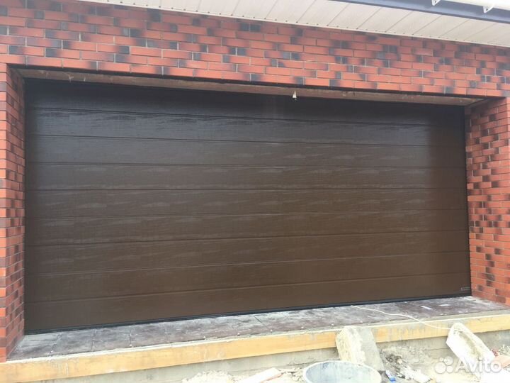 Ворота гаражные секционные