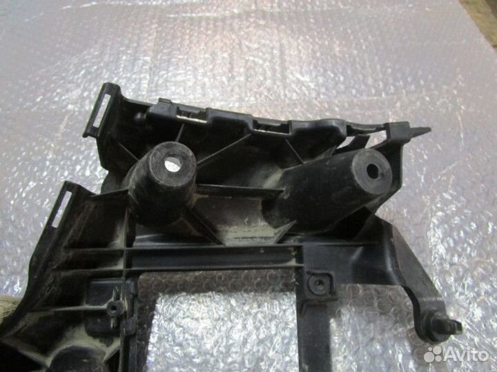 Направляющая заднего бампера левая Audi A6 C7,4G 2