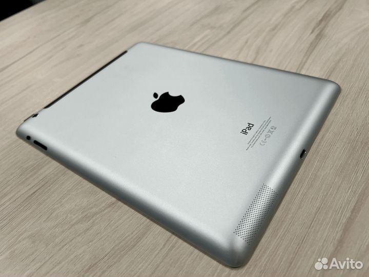 Планшет Apple iPad 4 / 9.7