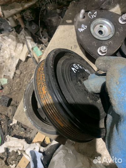 Шкив коленвала Ауди A8 d2 От мотора AQF 4.2л