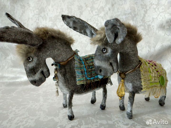 Ослик интерьерная игрушка