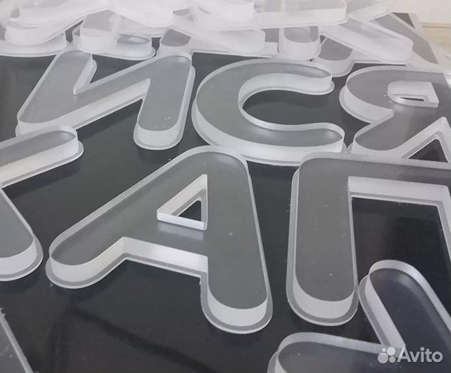 Резка оргстекла лазером