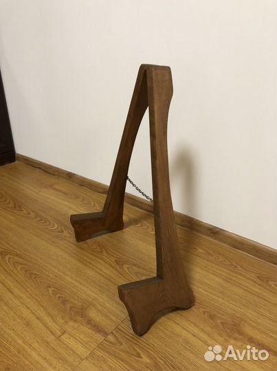 Подставка для гитары