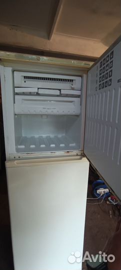 Холодильник Stinol