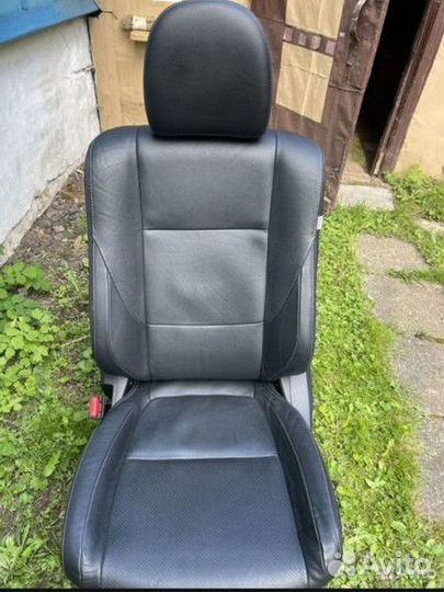 Сиденья Outlander 3