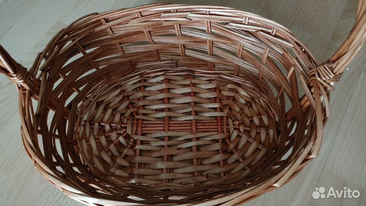 Корзина плетеная