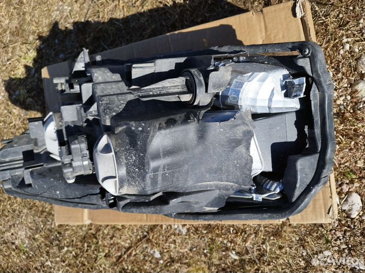 Фара правая LADA Xray