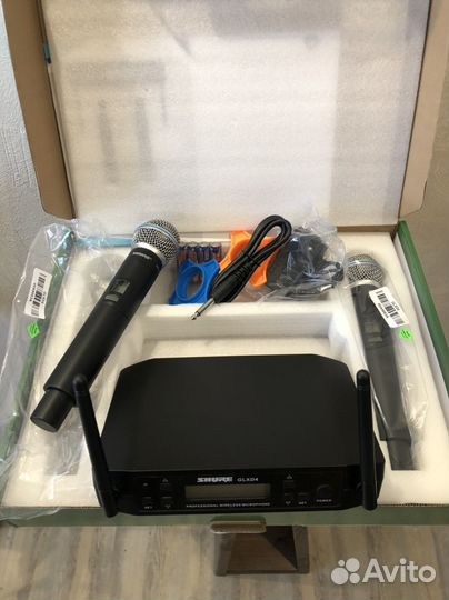 Радиомикрофон shure 2 шт